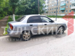 В Туле на парковке облили автомобиль жидкостью для удаления краски