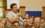 «Он нас уничтожает»: жительница плавского села рассказала Дмитрию Миляеву о борьбе с борщевиком