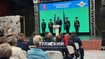 Дмитрий Миляев в День ВДВ наградил отличившихся десантников