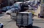Из-за ДТП на повороте с Пролетарской на Демидовскую плотину в Туле собралась пробка