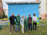 Юная художница из Болохово приехала в Елец для создания мурала