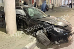 В Туле на улице Советской водитель врезался в столб, не справившись с управлением