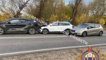 На трассе под Богородицком столкнулись три машины: пострадали женщина и ребёнок